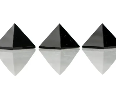 Onix Pyramide