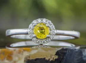 Silver rinr with Yellow Sapphire