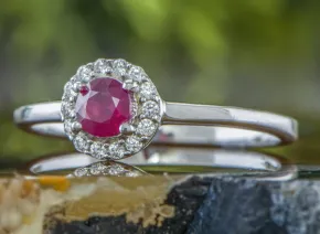 Silver ring with Ruby