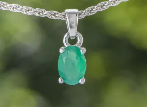 Silver Pendant with Green Agate