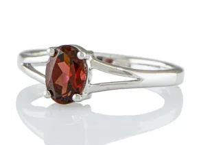Silver ring with Garnet