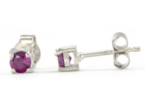 Silver earrings with Garnet