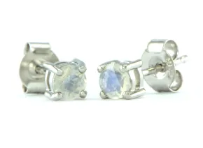 Silver Earrings with Moonstone