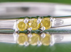 Elegant Ring with Yellow Diamonds