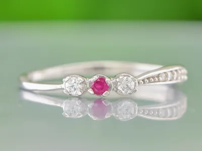 Elegant Silver Ring with Ruby