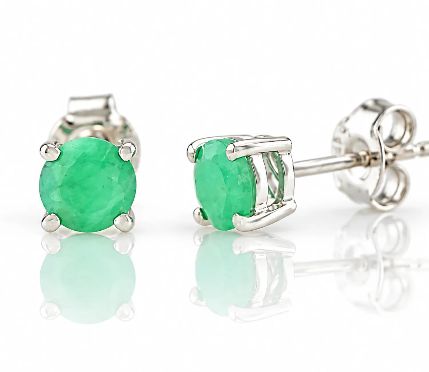 Silver Earrings with Natural Emerald