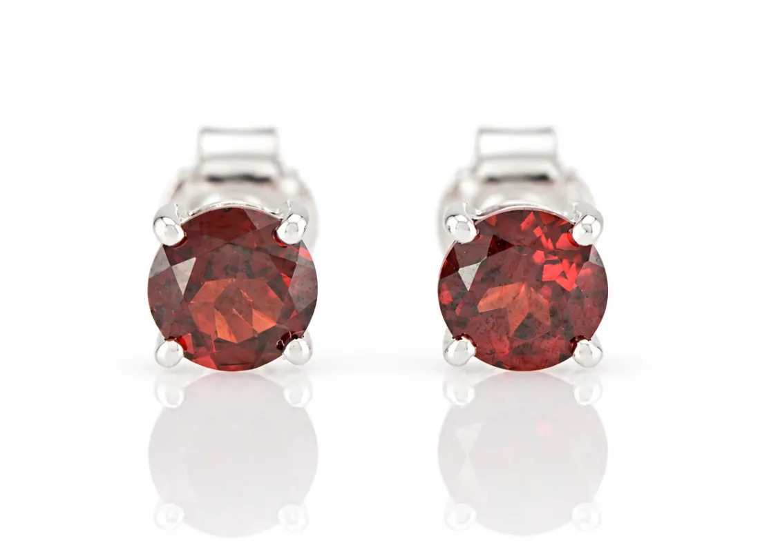 Silver Earrings with Garnet