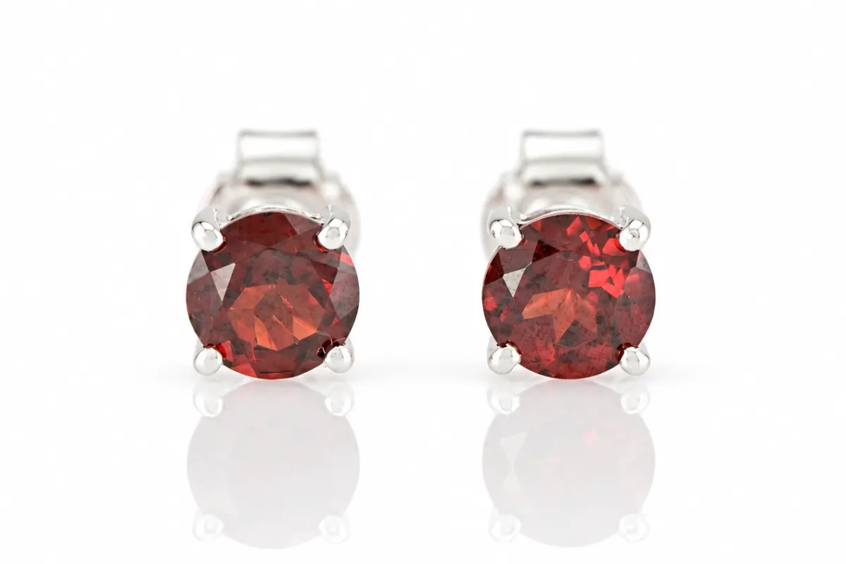 Silver Earrings with Garnet