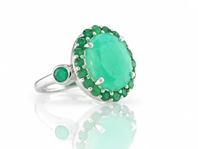 Silver Ring with Natural Emerald
