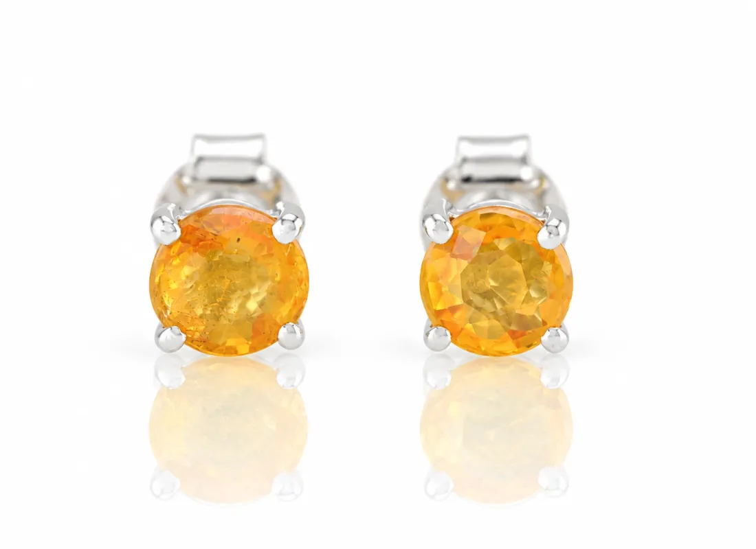 Silver earrings with natural Yellow Sapphire, 5 mm from Sri Lanka